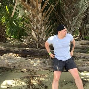 Meet your Posher, Christopher